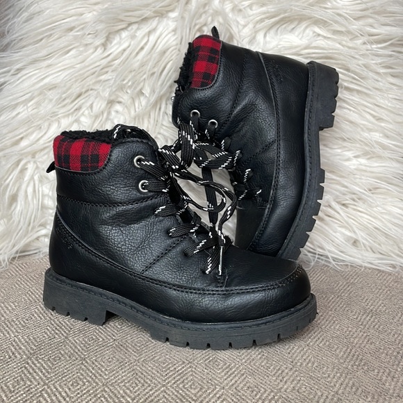 Carters Boots - Picture 2 of 8